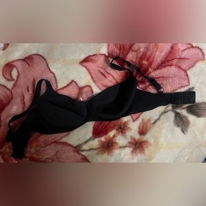 H&M 38D black wire full cup bra